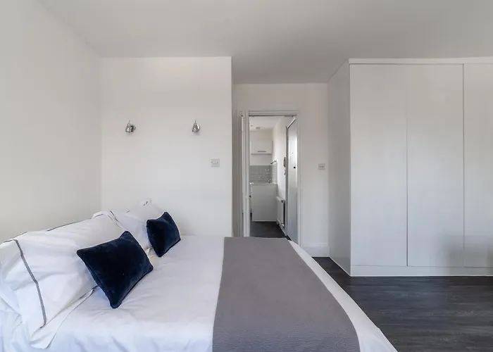 Sunny Spacious Flat - West London, Kensington, Earl\'S Court, Chelsea